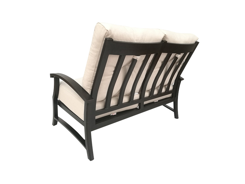 Lodge Aluminium Gangsa Lodge dengan Patio Cushion Loveseat